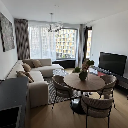 Sky Park No Compromise With Parking Apartman